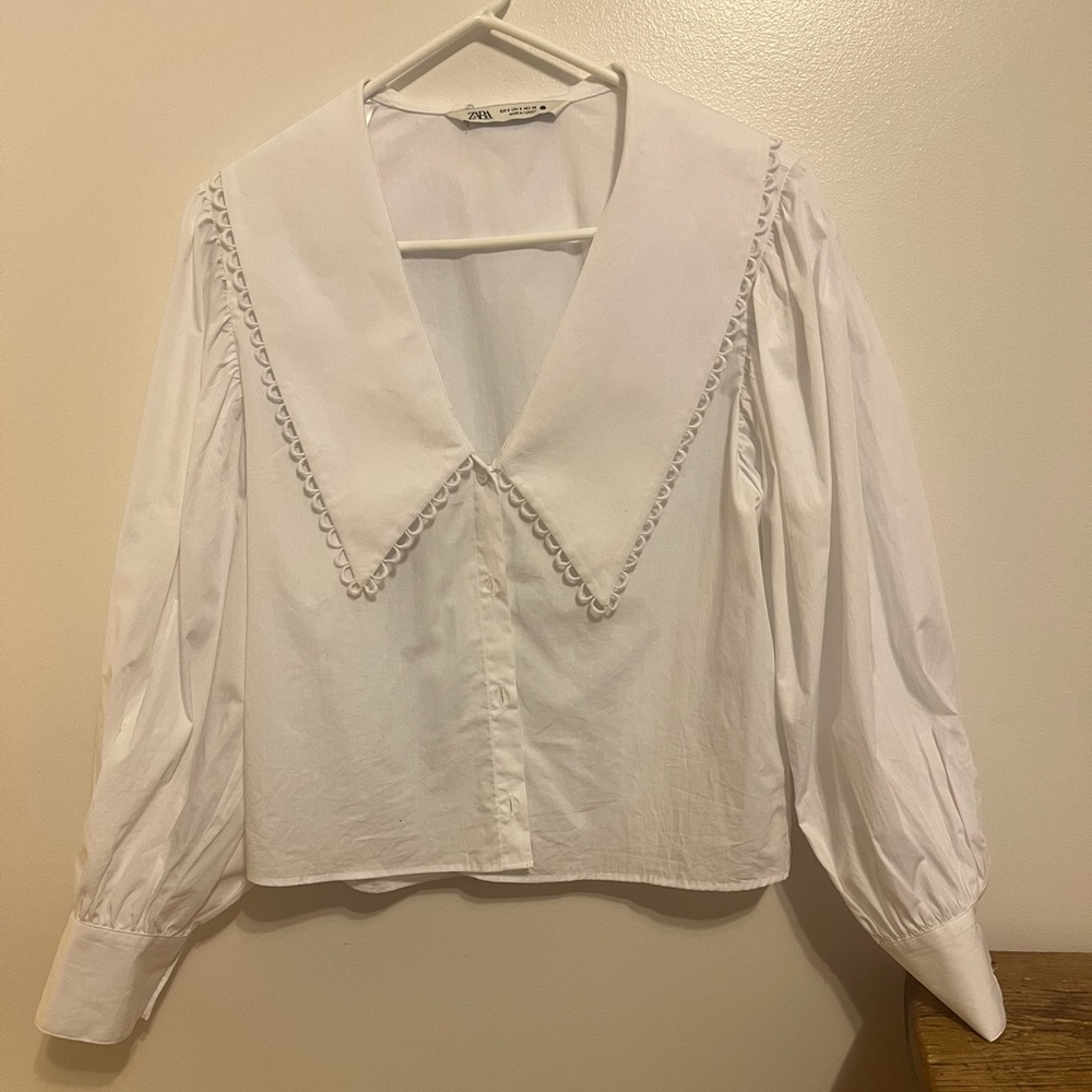 Small Zara white button down large collar shirt